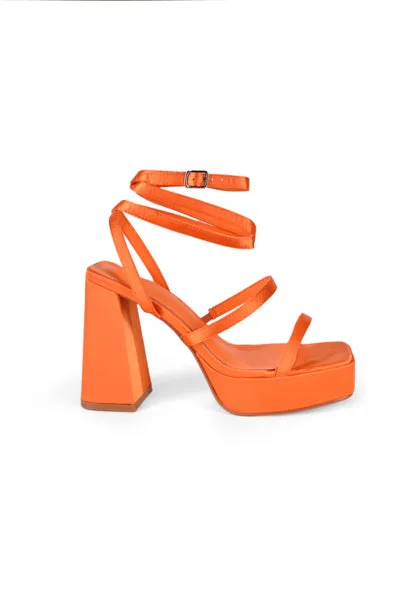 01-4214 Chunky strappy Sandal*