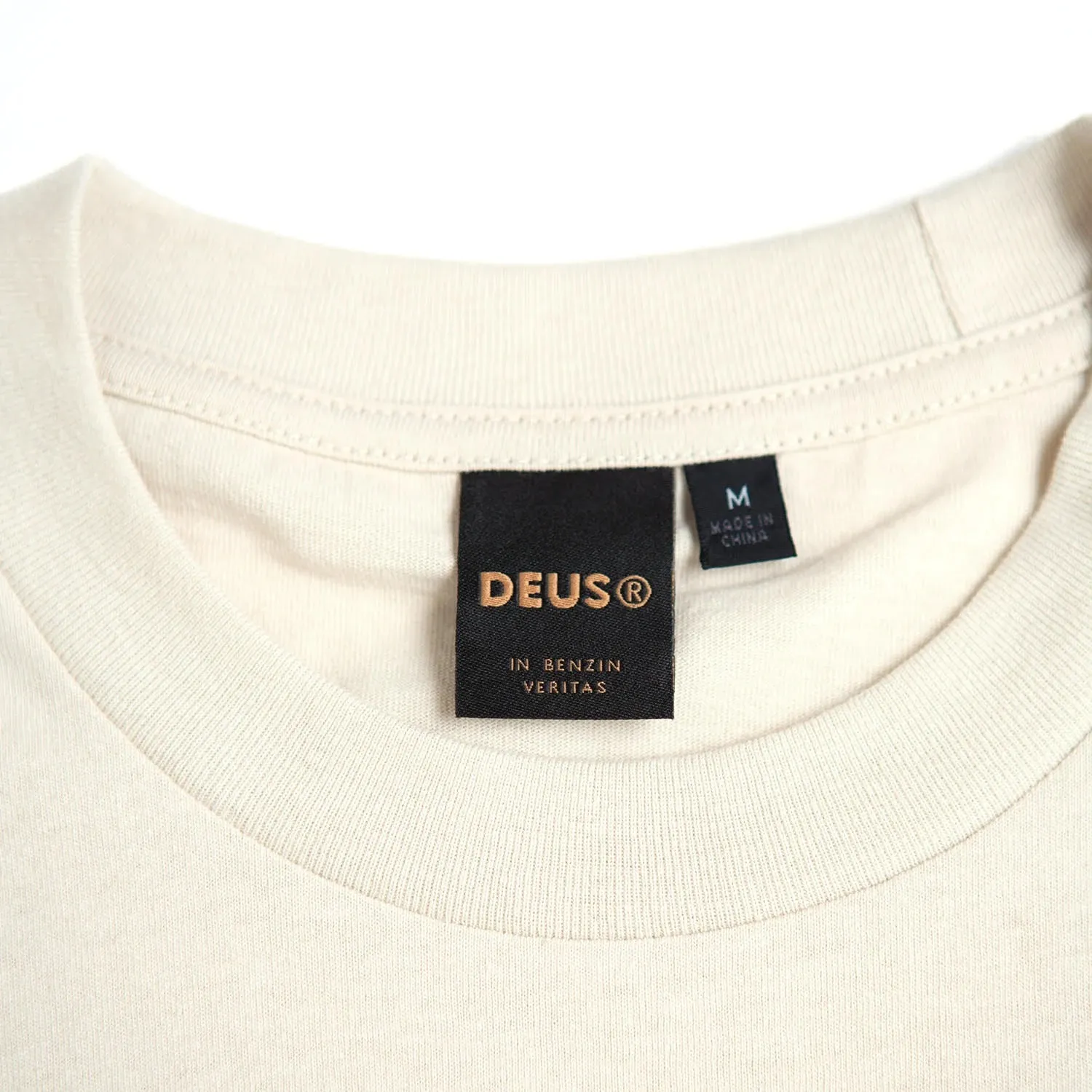 Deus Ex Machina  |Unisex Cotton Logo Surf Style T-Shirts