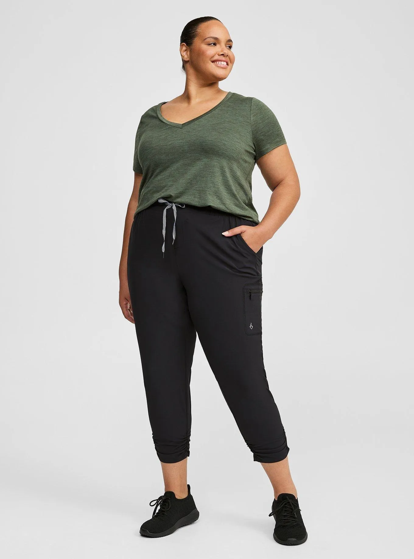 Happy Camper Stretch Woven Ruched Crop Active Pant