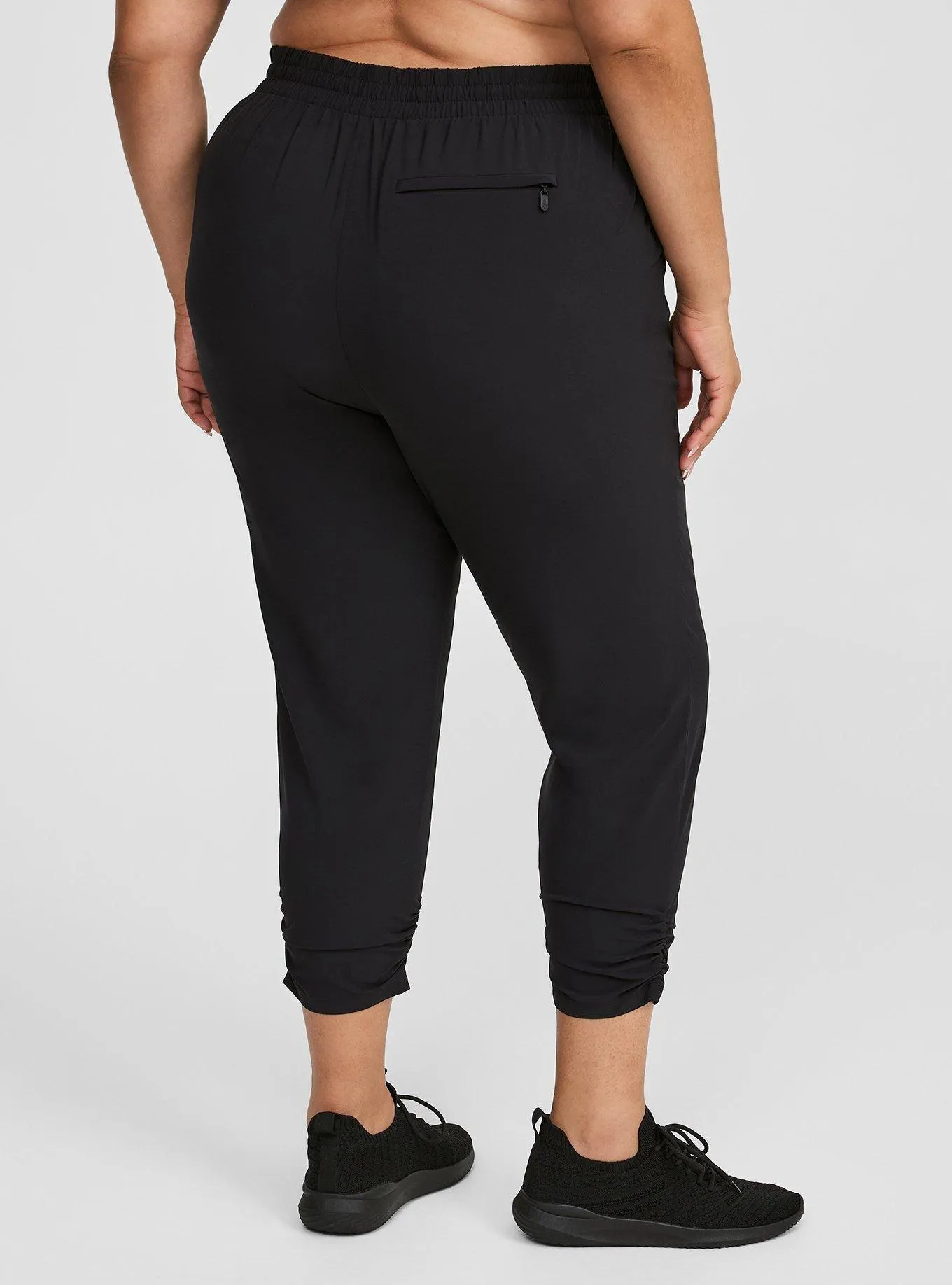 Happy Camper Stretch Woven Ruched Crop Active Pant