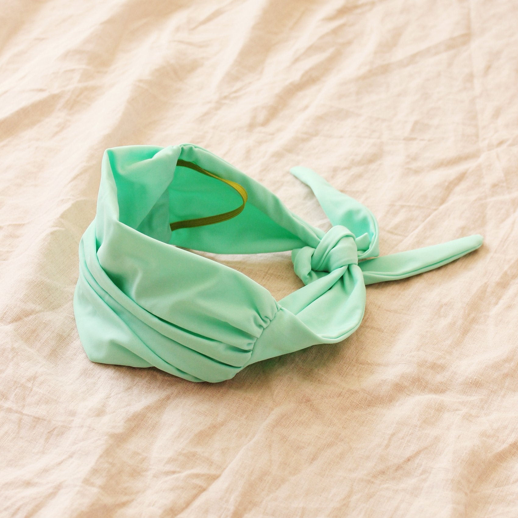 MASKANA UV50 Waterproof Gaiter Face Mask, in Mint Green