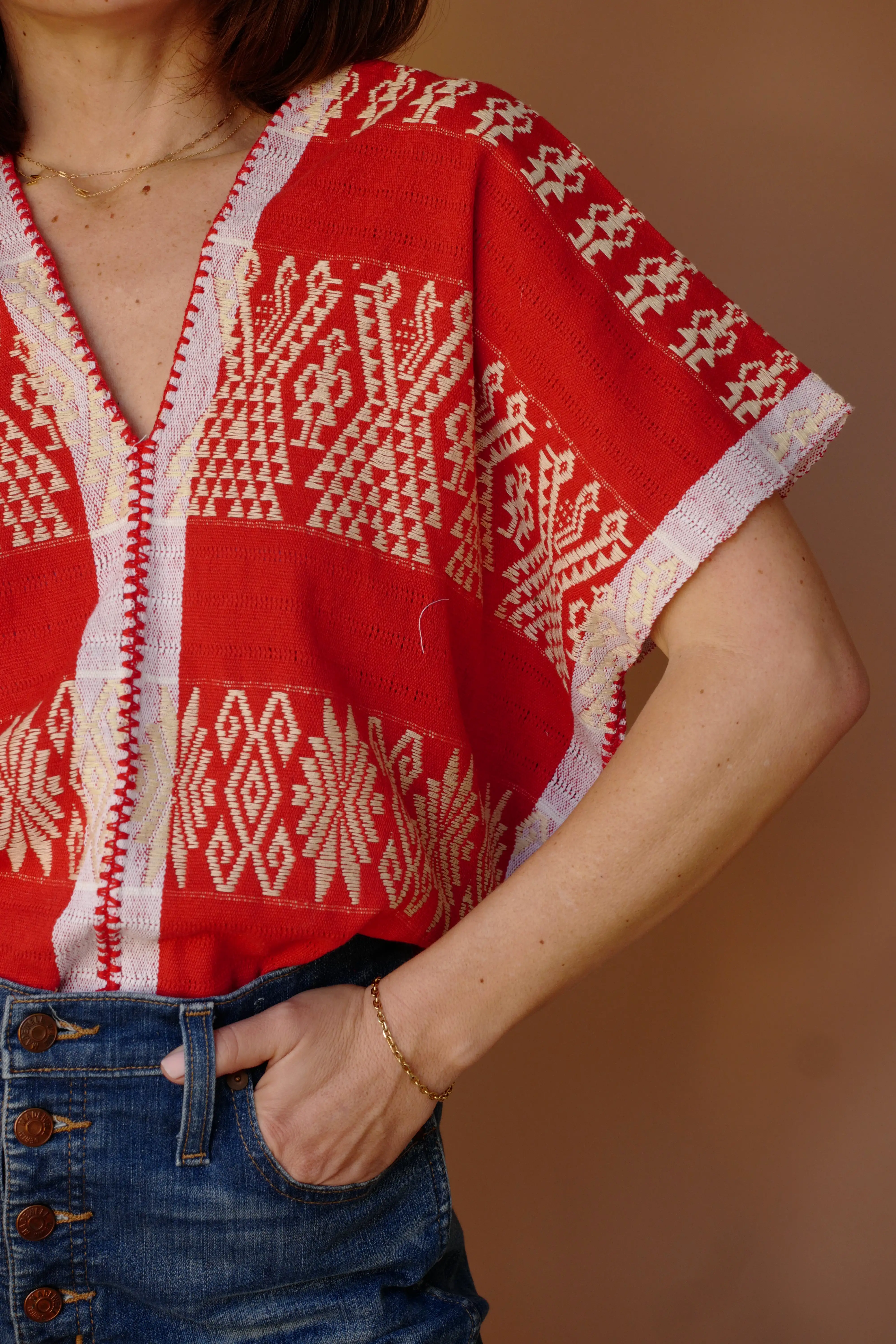 RED + WHITE V-NECK