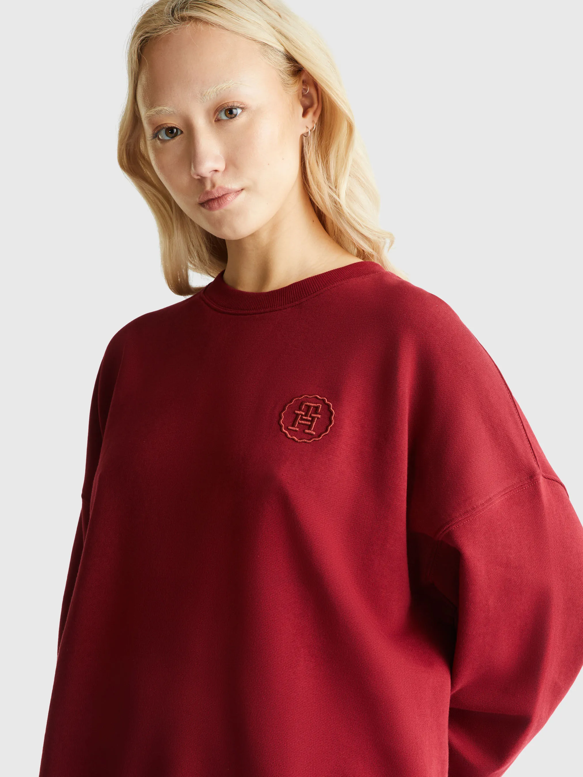 Relaxed Embroidery Sweatshirt | Sweatshirts & Hoodies | Tommy Hilfiger