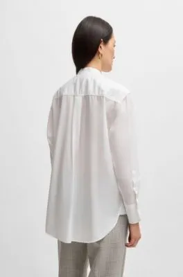 Relaxed-fit blouse in easy-iron poplin