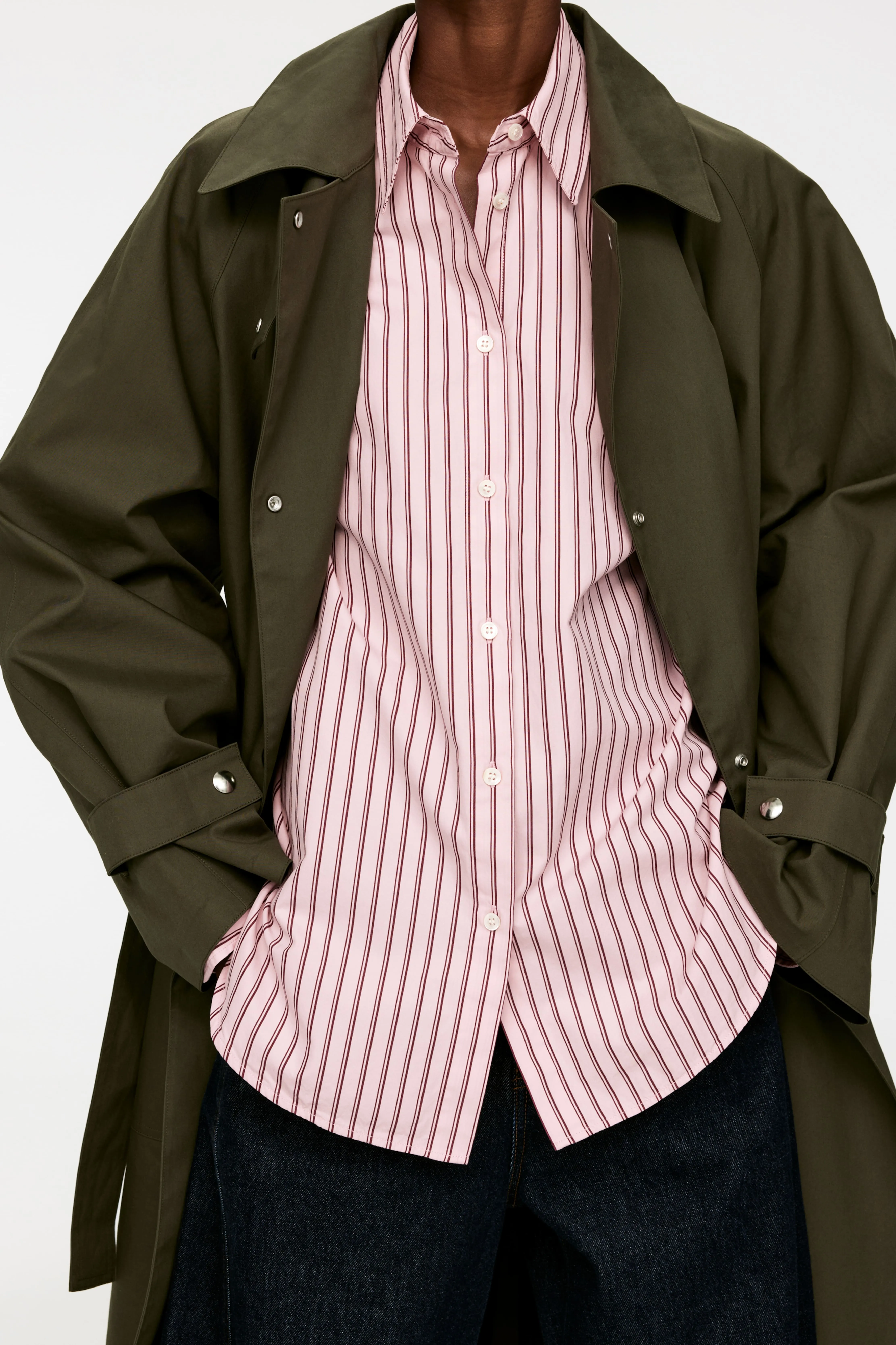 Relaxed-Fit Poplin Shirt - Long sleeve - Regular length - Pink/Burgundy - Ladies | H&M GB