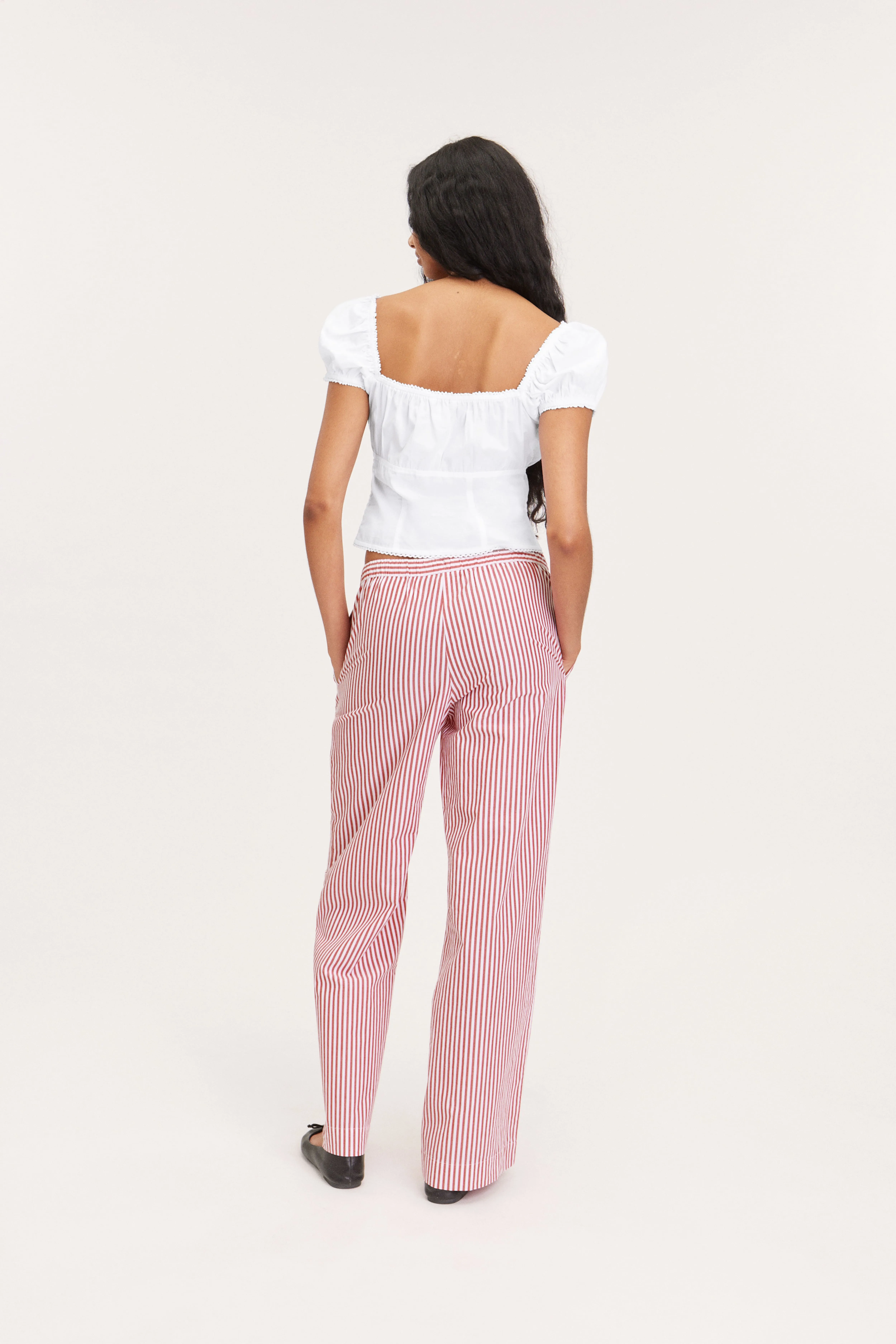 Relaxed Poplin Trousers - Regular waist - Red & White Pinstripes - Ladies | H&M GB