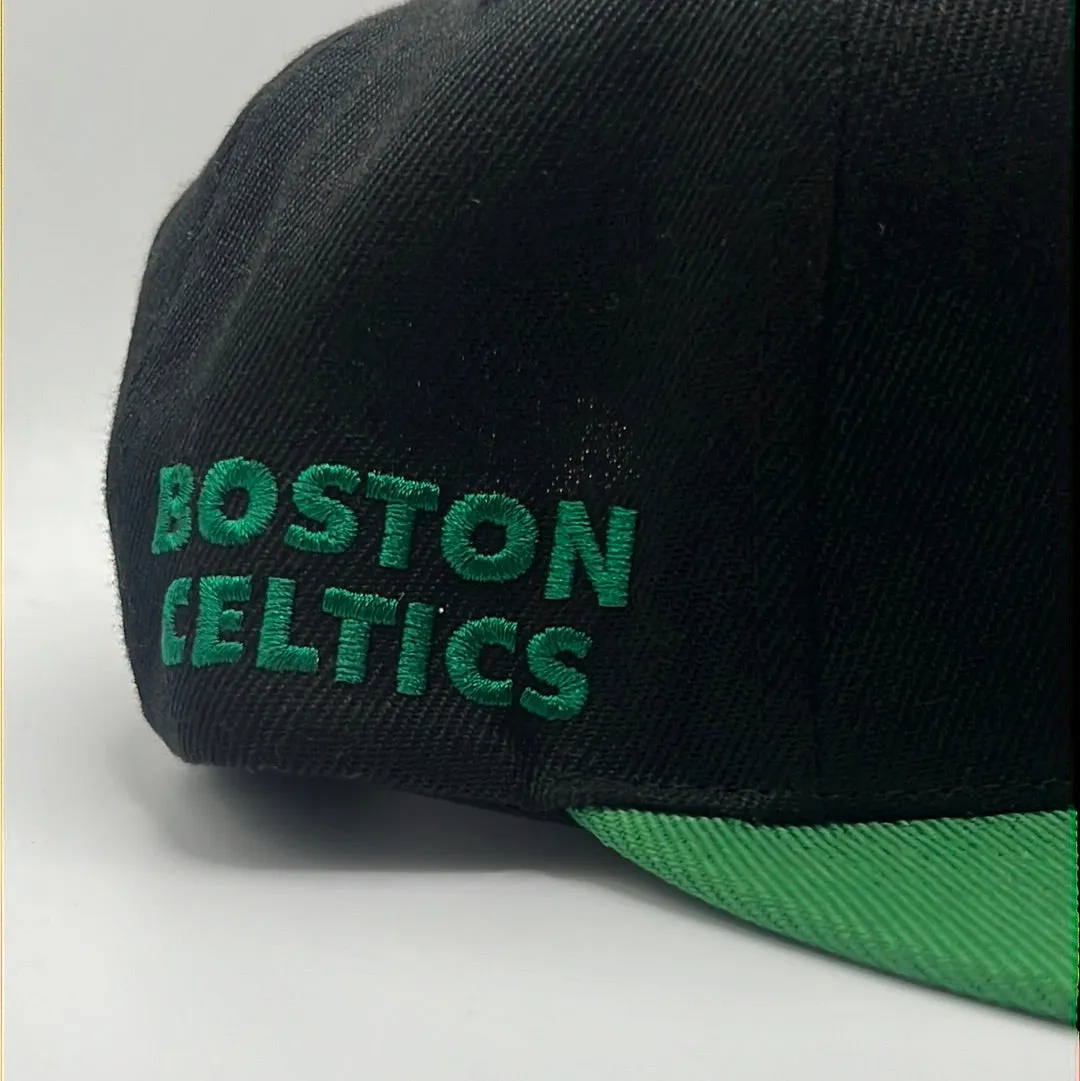 Vintage Boston Celtics NBA Mitchell & Ness Original Fit O.G. Snapback Hat